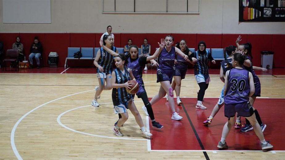 BASKETBOL GENÇ-B İL BİRİNCİLİĞİ DÜZENLENDİ