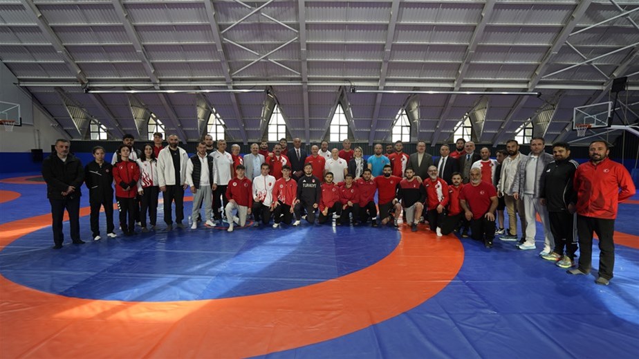 ŞAMPİYONLARLA BÜYÜK BULUŞMA